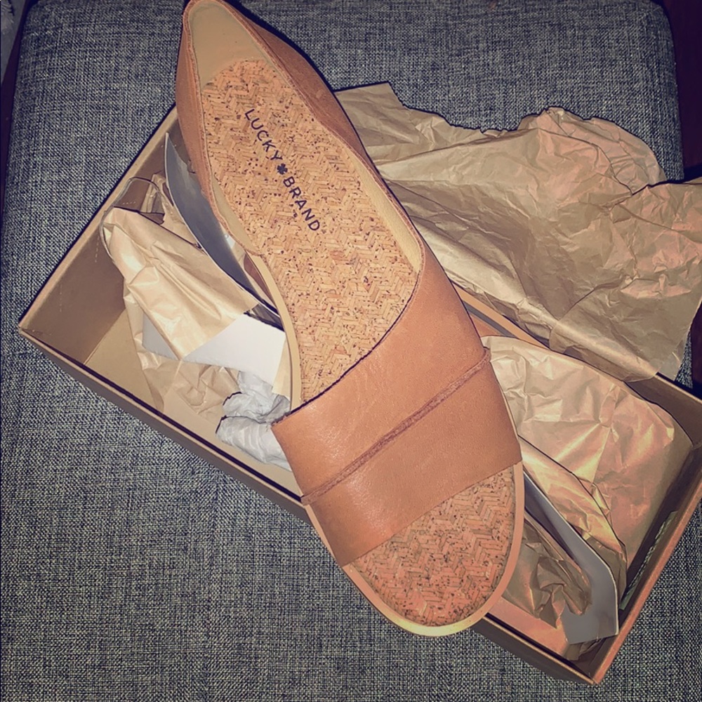 Lucky Brand Brown sandals.